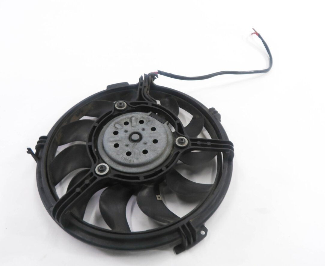 Thumbnail 6: 2004-2009 AUDI S4 RS4 (B7) RIGHT SIDE RADIATOR COOLING FAN BLADE MOTOR