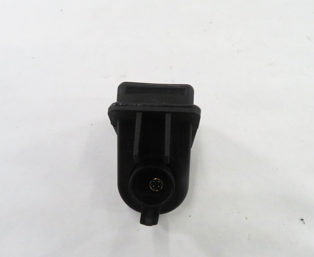 Thumbnail 6: 2009-2018 BMW 2 / 3 / 4 / 5 / 7 / M5 / X3 / X5 / X6 SERIES REVERSE BACKUP CAMERA