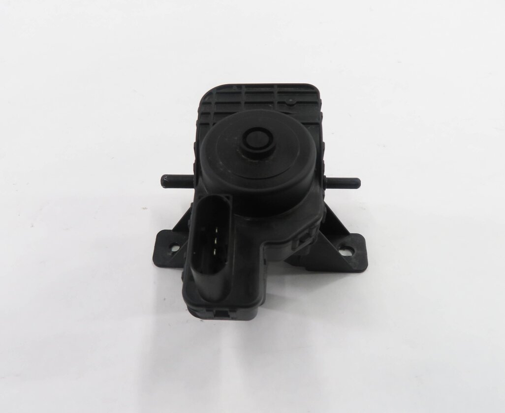 Thumbnail 2: 2011 BMW X5 (E70) DIESEL EXHAUST FLUID TRANSFER PUMP