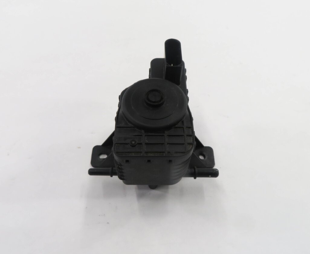 Thumbnail 5: 2011 BMW X5 (E70) DIESEL EXHAUST FLUID TRANSFER PUMP