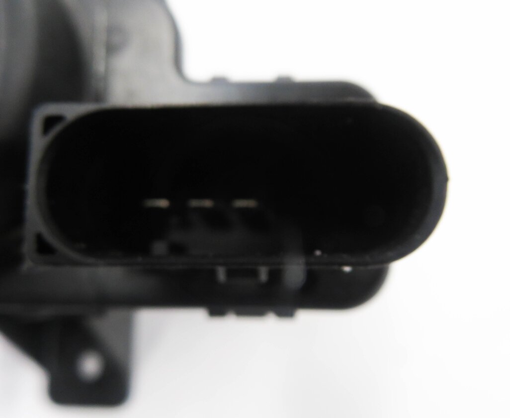 Thumbnail 8: 2011 BMW X5 (E70) DIESEL EXHAUST FLUID TRANSFER PUMP