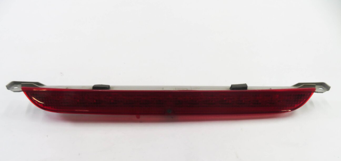 Thumbnail 2: 2011 BMW X5 (E70) REAR 3rd THIRD BRAKE LIGHT LAMP