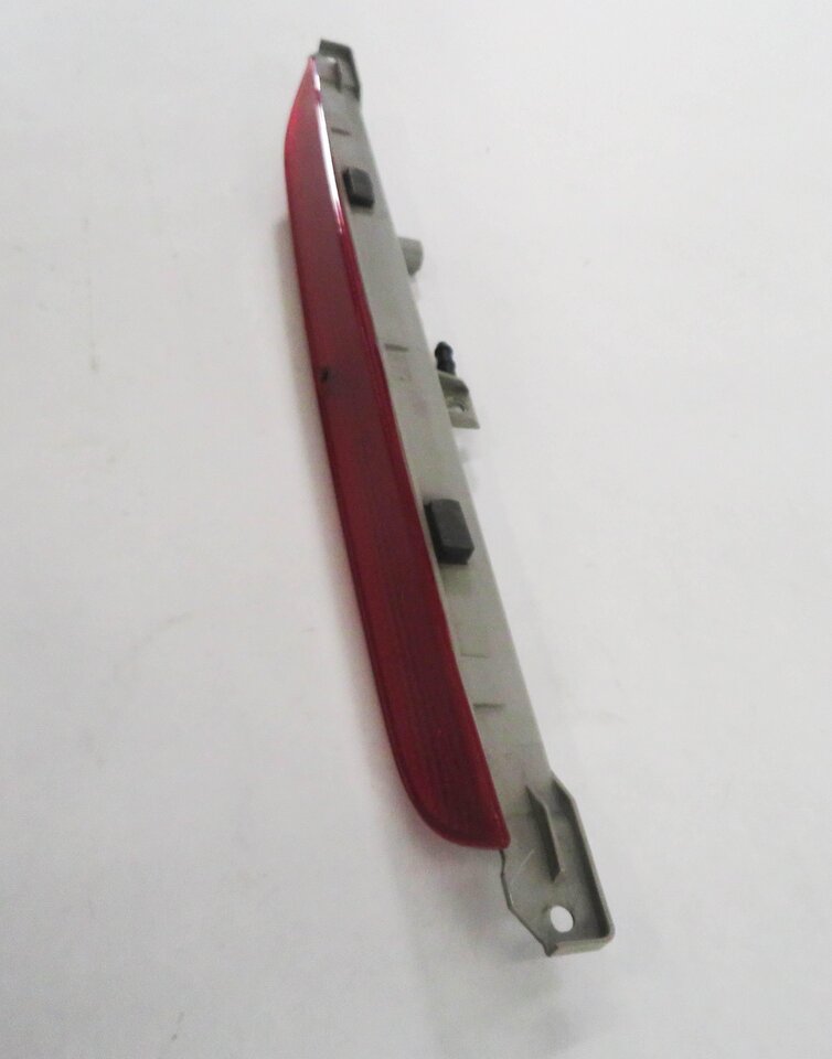 Thumbnail 3: 2011 BMW X5 (E70) REAR 3rd THIRD BRAKE LIGHT LAMP