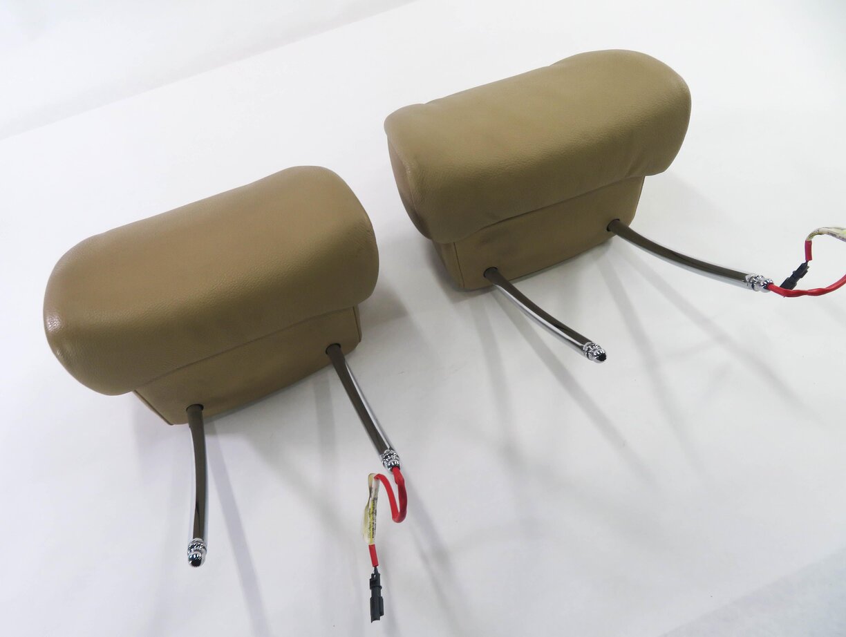 2011 BMW X5 (E70) FRONT LEFT & RIGHT SEAT HEADREST SET-2 (BEIGE LEATHER LUB4)