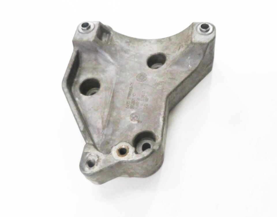 Thumbnail 3: 2011 BMW X5 (E70) 3.0L M57Y DIESEL ENGINE - A/C COMPRESSOR MOUNT BRACKET