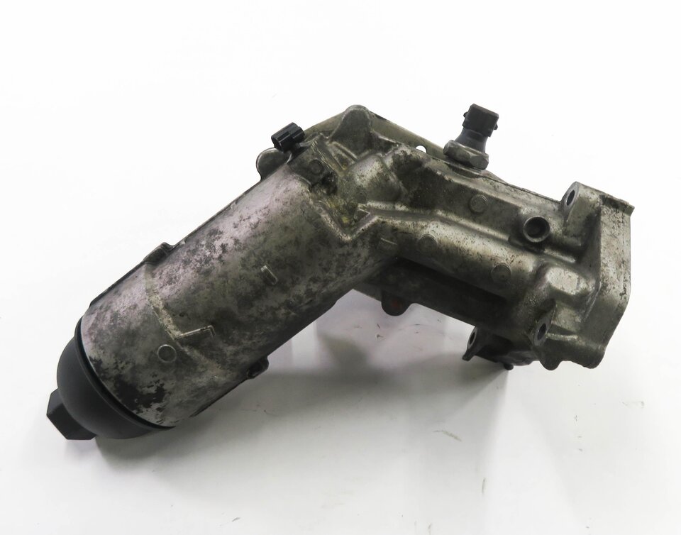 Thumbnail 2: 2011 BMW X5 (E70) 3.0L M57Y DIESEL ENGINE - MOTOR OIL FLUID FILTER HOUSING
