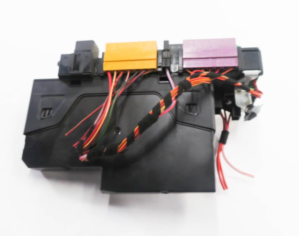 Thumbnail 5: 2010 MERCEDES E550 (W212) REAR SIGNAL ACQUISITION CONTROL MODULE FUSE BOX (SAM)