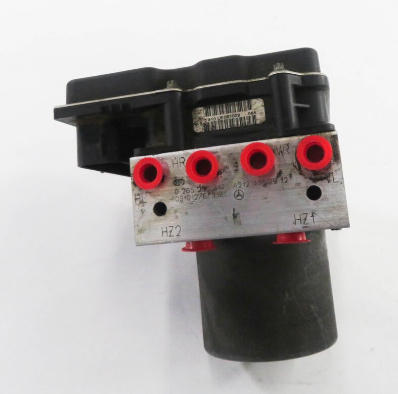 Thumbnail 6: 2010 MERCEDES E550 (W212) ABS ANTI LOCK BRAKE PUMP w/ MODULE