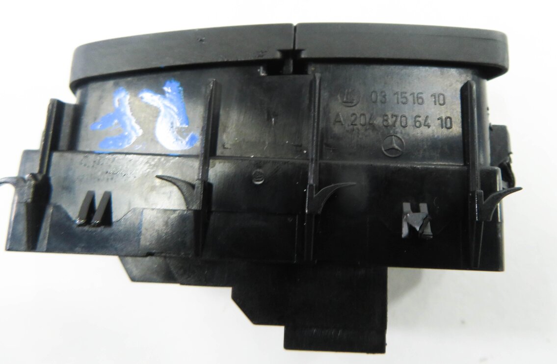 Thumbnail 7: 2010 MERCEDES E550 (W212) RIGHT FRONT PASSENGER DOOR LOCK SWITCH BUTTON