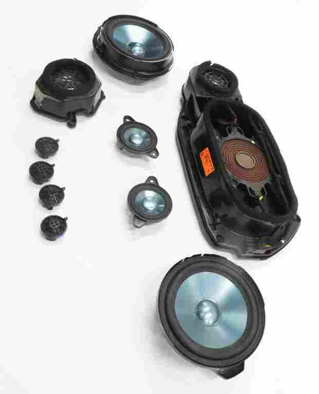 Thumbnail 4: 2010 MERCEDES E550 (W212) HARMAN LOGIC 7 AUDIO SUBWOOFER TWEETER SPEAKER SET-10