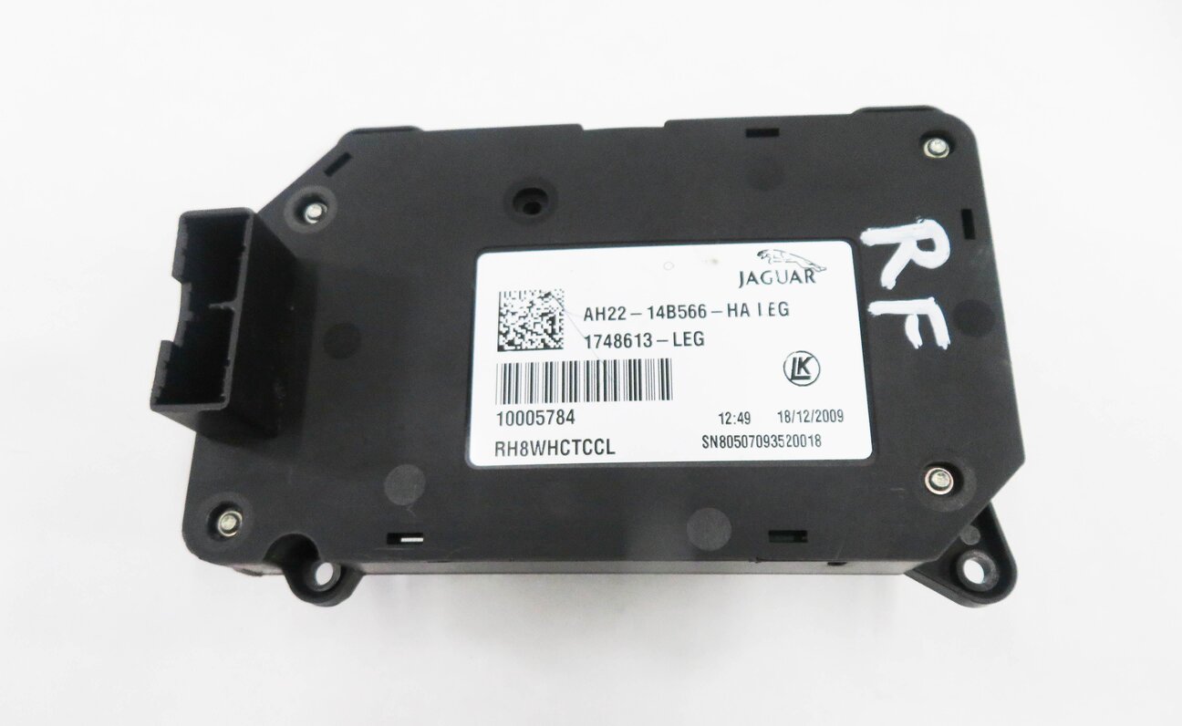 Thumbnail 7: 2010 LAND ROVER LR4 - RIGHT FRONT PASSENGER SEAT ADJUSTMENT SWITCH