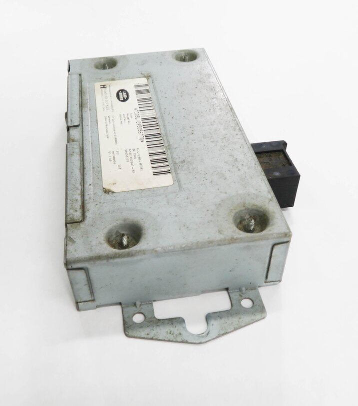 Thumbnail 3: 2010-2014 LR4 / RANGE ROVER SPORT (L320 L322) i-POD / USB INTERFACE MODULE
