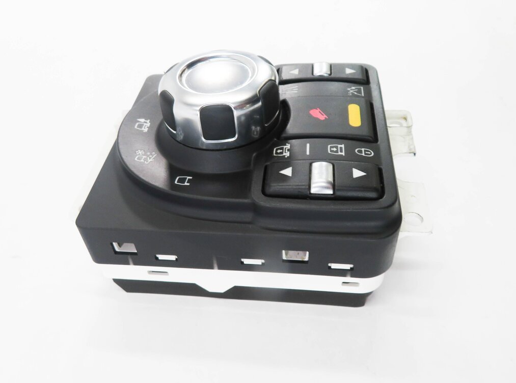 Thumbnail 3: 2010 LAND ROVER LR4 - TRACTION CONTROL SUSPENSION TERRAIN SWITCH BUTTON PANEL