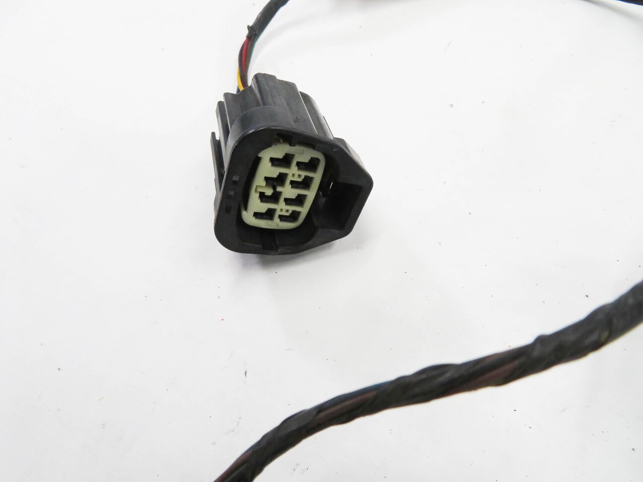 Thumbnail 6: 2010 LAND ROVER LR4 - REAR PDC PARK DISTANCE SENSOR SET-4 w/ HARNESS (BLACK)