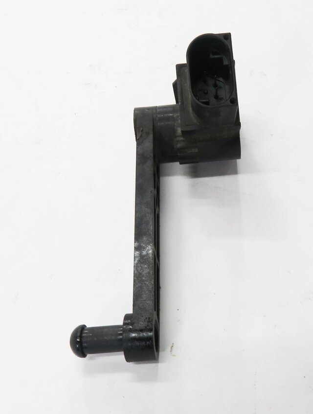 Thumbnail 6: 2010 LAND ROVER LR4 - LEFT DRIVER REAR SUSPENSION HEIGHT LEVEL SENSOR