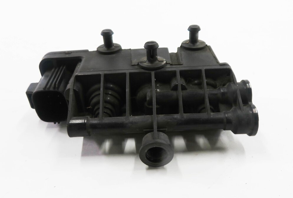 2010 LAND ROVER LR4 - AIR SUSPENSION VALVE BLOCK