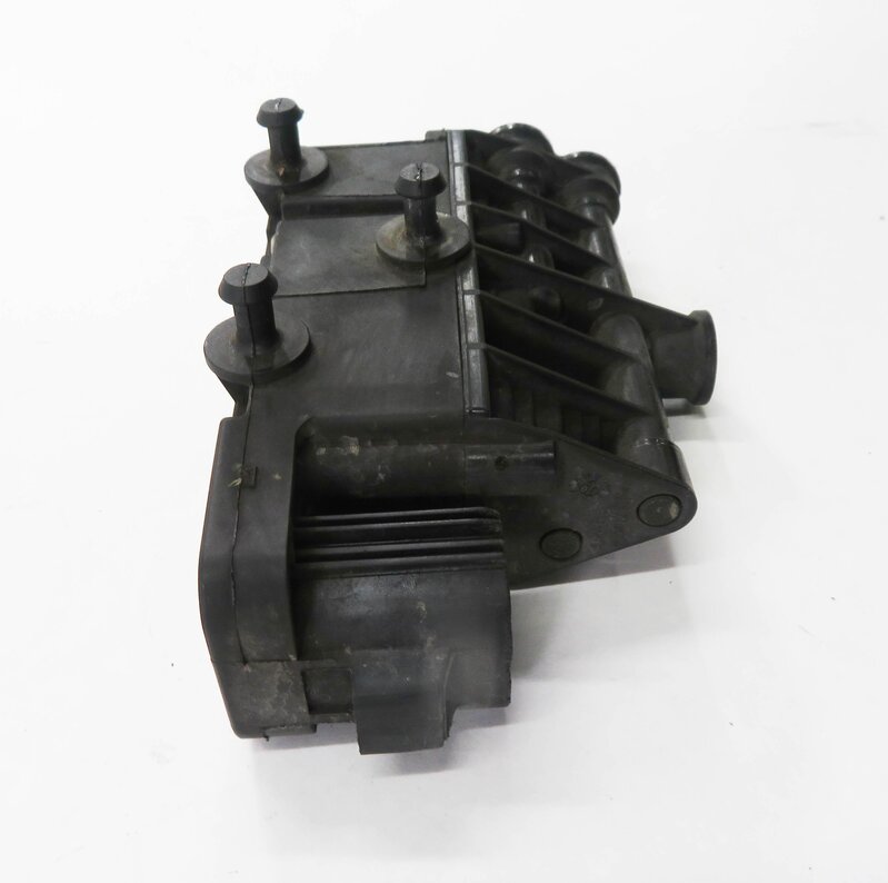 Thumbnail 3: 2010 LAND ROVER LR4 - AIR SUSPENSION VALVE BLOCK