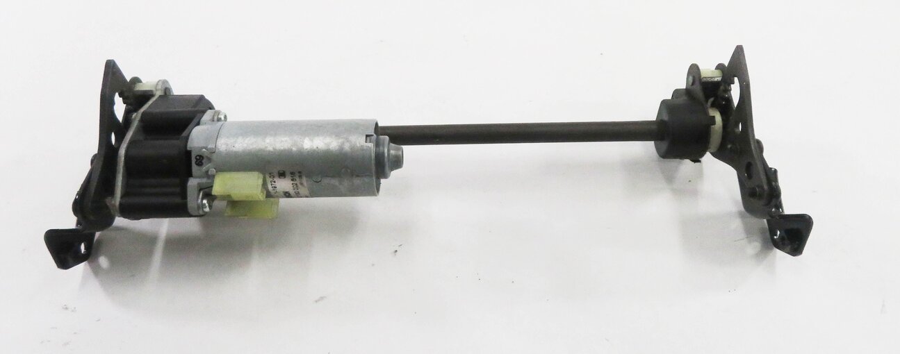 Thumbnail 12: 2010 LAND ROVER LR4 - RIGHT FRONT PASSENGER POWER SEAT ADJUSTMENT MOTOR SET-4