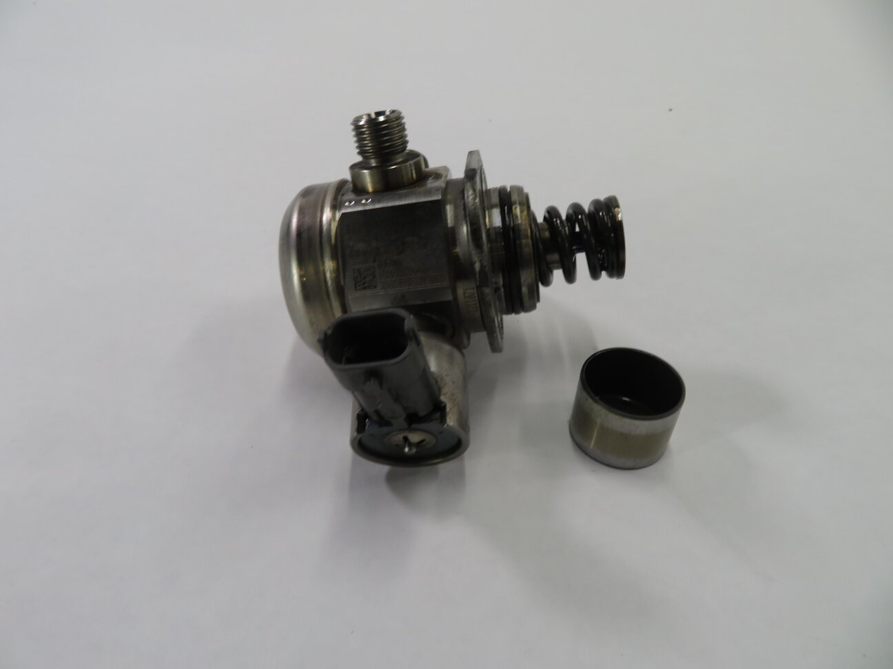 Thumbnail 3: 10-17 LR4 RANGE ROVER SPORT (L322 L320 L405 L494) 3.0L 5.0L MECHANICAL FUEL PUMP