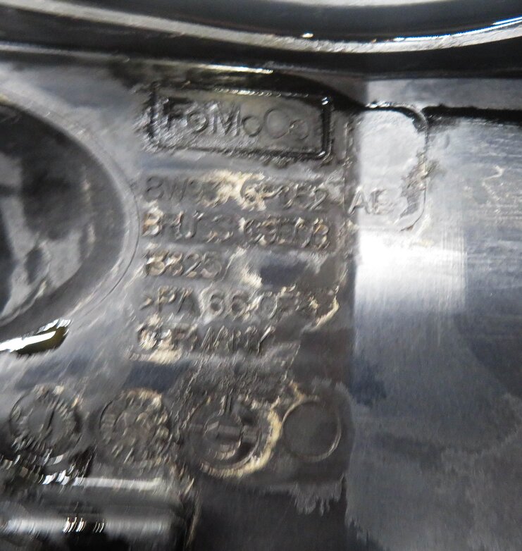 Thumbnail 8: 2010-2018 LR4 / RANGE ROVER SPORT (L320 L322 L494 L405) 5.0L V8 LEFT VALVE COVER