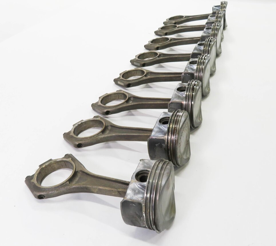 Thumbnail 5: 2010 LAND ROVER LR4 - 5.0L AJ133 V8 ENGINE - PISTON w/ CONNECTING ROD SET-8