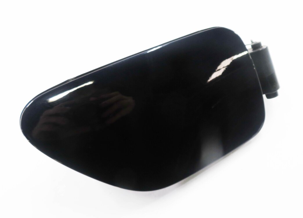 Thumbnail 1: 2006-2010 BMW 645i 650i M6 (E63 E64) FUEL TANK DOOR w/ HOUSING (CARBON BLACK)