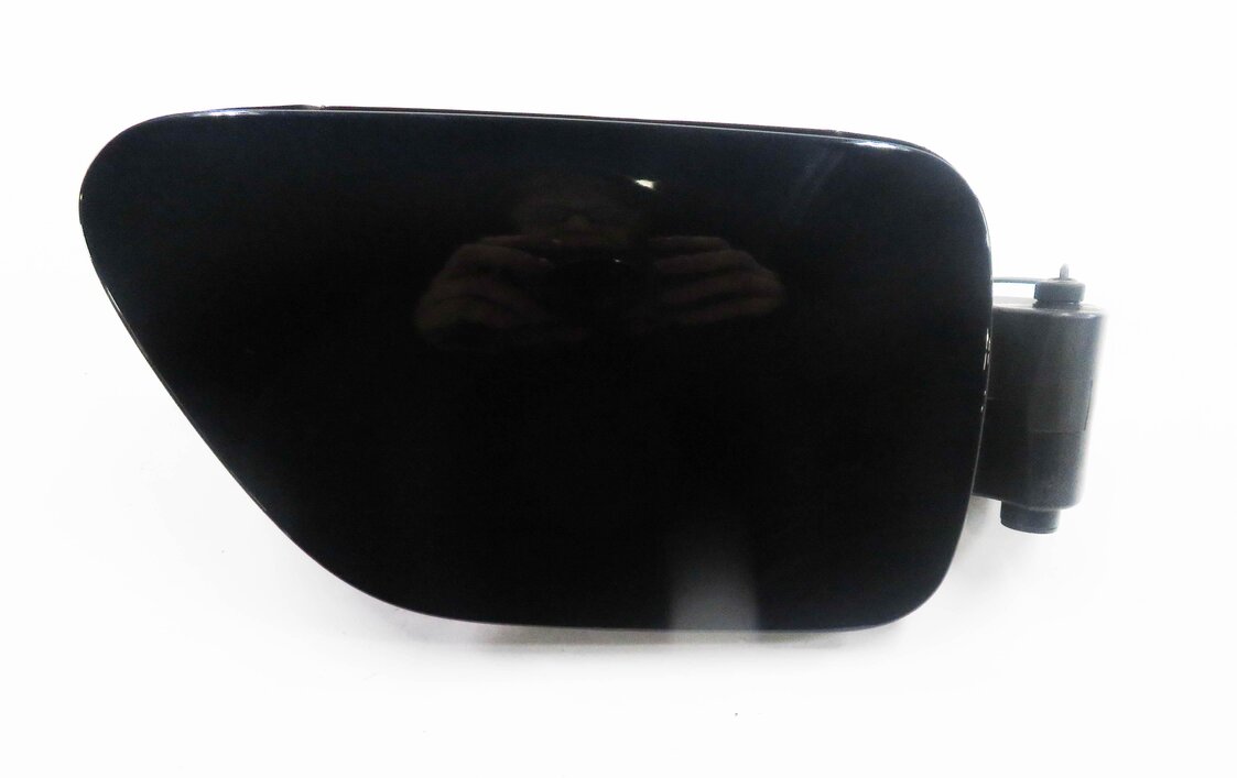 Thumbnail 2: 2006-2010 BMW 645i 650i M6 (E63 E64) FUEL TANK DOOR w/ HOUSING (CARBON BLACK)