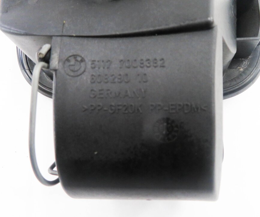 Thumbnail 9: 2006-2010 BMW 645i 650i M6 (E63 E64) FUEL TANK DOOR w/ HOUSING (CARBON BLACK)