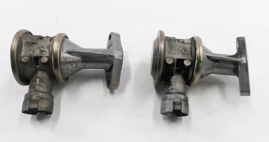 Thumbnail 2: 09 BMW M6 ///M (E63) 5.0L S85 V10 ENGINE - AIR INJECTION PUMP CHECK VALVE SET-2