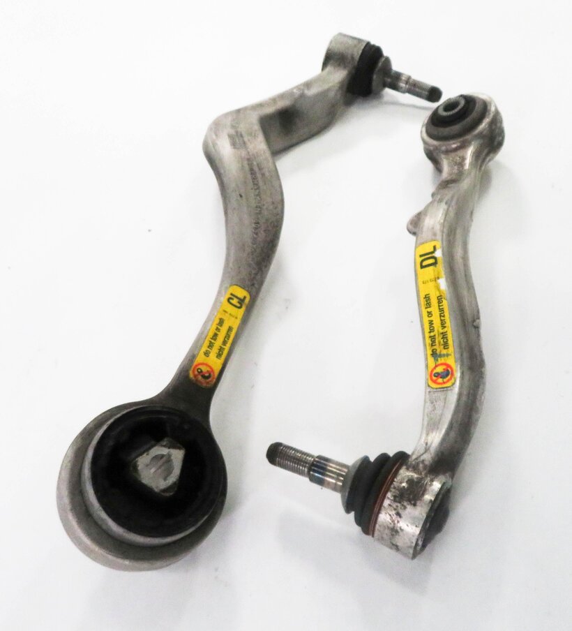 Thumbnail 3: 2009 BMW M6 ///M (E63) RWD - LEFT FRONT DRIVER UPPER & LOWER CONTROL ARM SET