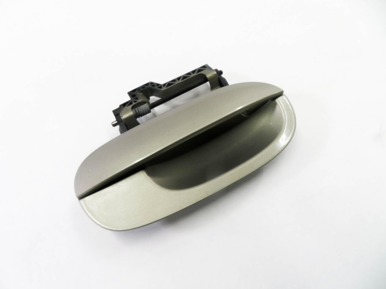 Thumbnail 1: 2003-2008 BMW Z4 (E85) RIGHT FRONT PASSENGER DOOR HANDLE (OLIVIN GREEN METALLIC)