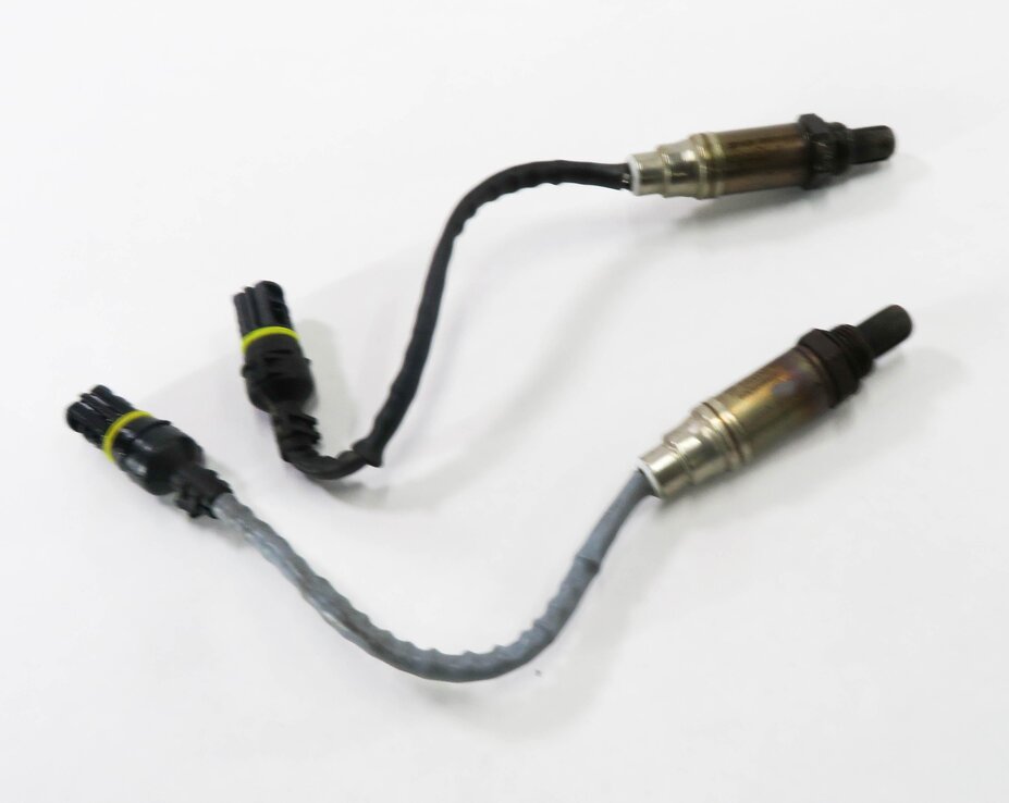 Thumbnail 2: 2004 BMW Z4 (E85) 3.0L M54 ENGINE - PRE CAT O2 OXYGEN LAMBDA PROBE SENSOR SET-2