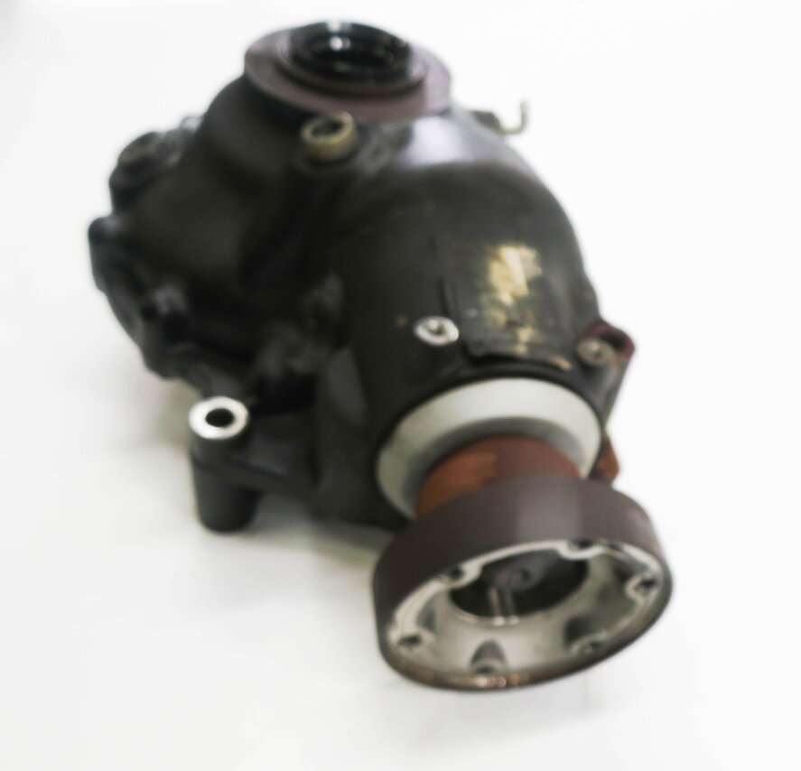 Thumbnail 3: 2010-2012 RANGE ROVER (L322) FRONT DIFFERENTIAL GEAR CARRIER (3.54 RATIO)