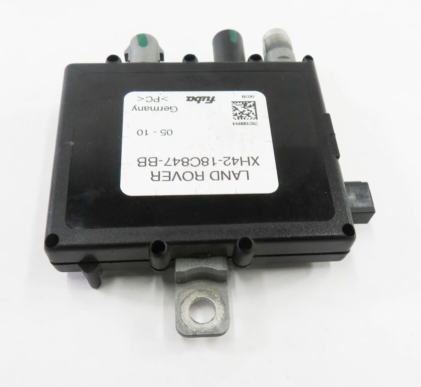 Thumbnail 5: 2011 RANGE ROVER (L322) ANTENNA AMP AMPLIFIER MODULE