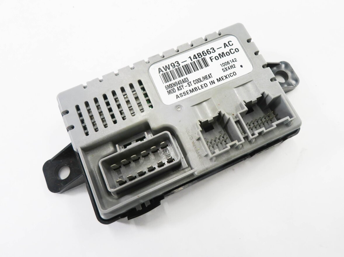 2011 RANGE ROVER (L322) HEATER A/C TEMPERATURE CONTROL MODULE