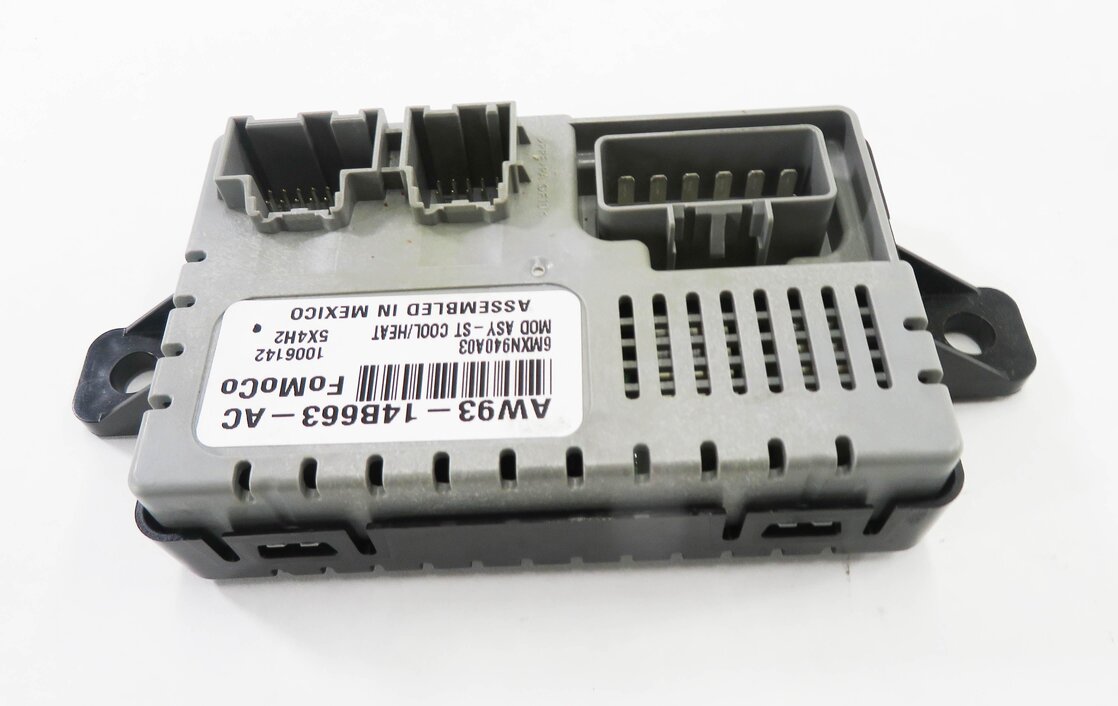 Thumbnail 6: 2011 RANGE ROVER (L322) HEATER A/C TEMPERATURE CONTROL MODULE