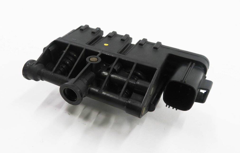 2011 RANGE ROVER (L322) AIR SUSPENSION RELIEF VALVE BLOCK