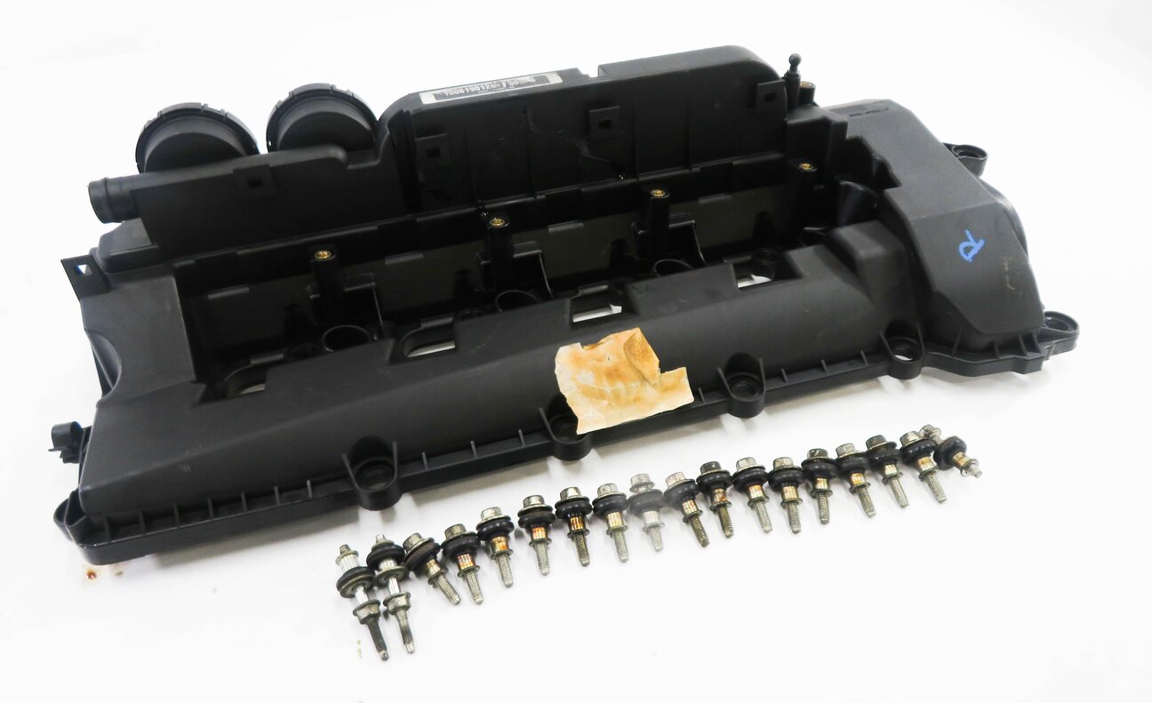 2010-2012 RANGE ROVER (L322) 5.0L V8 ENGINE - RIGHT CYLINDER HEAD VALVE COVER