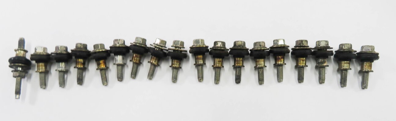 Thumbnail 10: 2010-2012 RANGE ROVER (L322) 5.0L V8 ENGINE - LEFT CYLINDER HEAD VALVE COVER