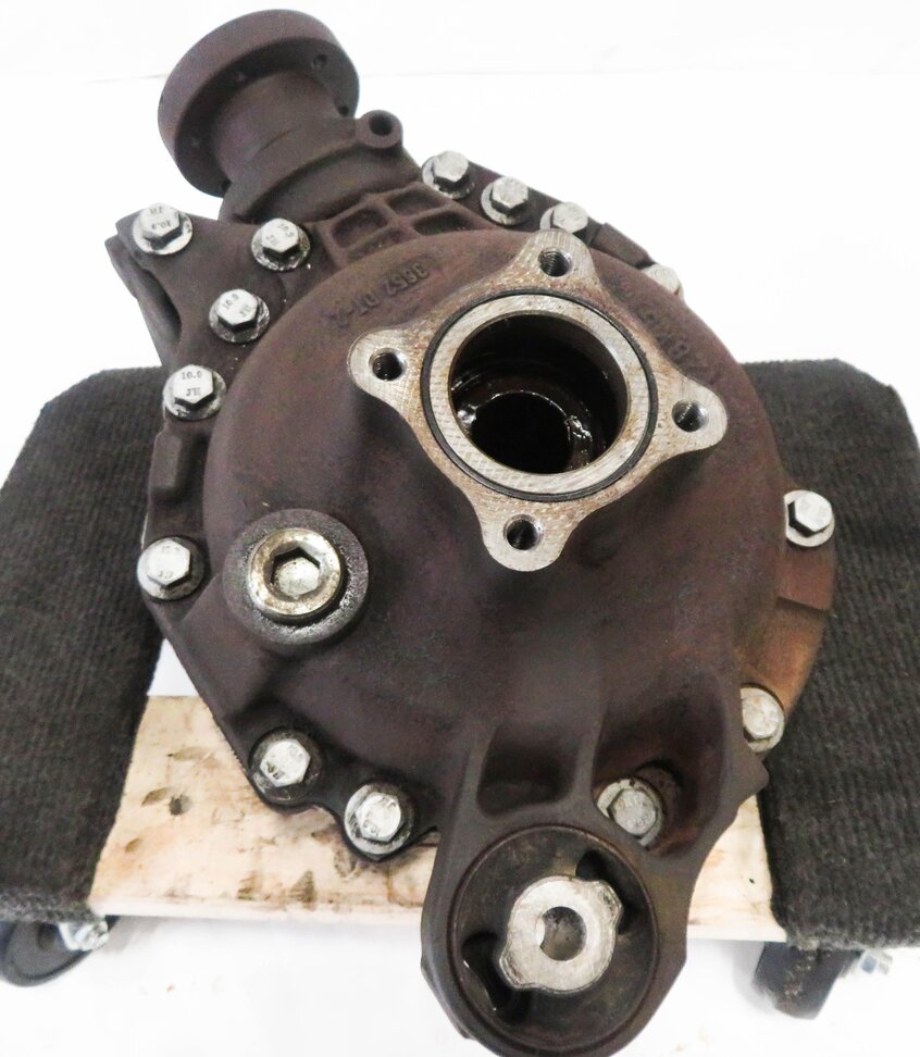 Thumbnail 2: 06-13 LR4 / RANGE ROVER SPORT L320 (4.2L / 5.0L) FRONT DIFFERENTIAL CARRIER 3.54