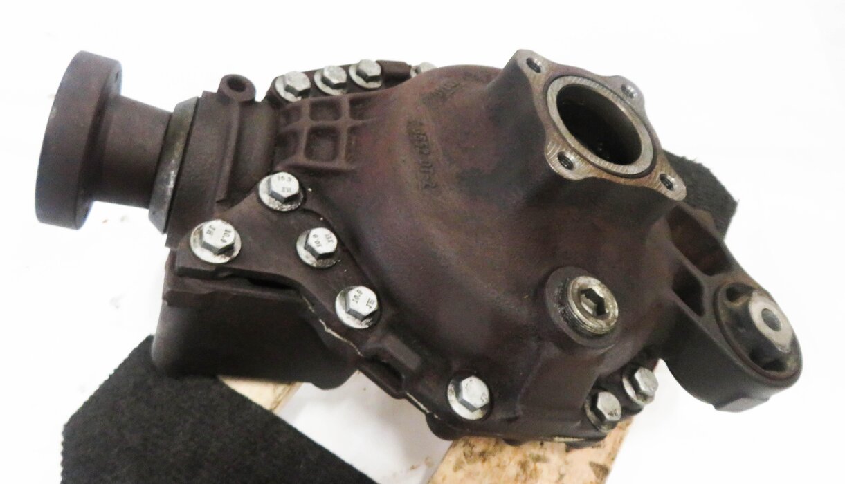 Thumbnail 3: 06-13 LR4 / RANGE ROVER SPORT L320 (4.2L / 5.0L) FRONT DIFFERENTIAL CARRIER 3.54