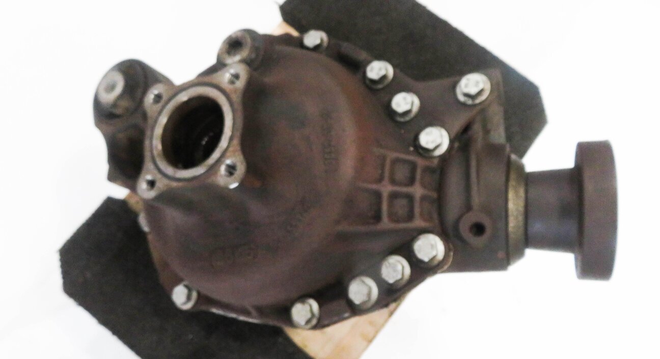 Thumbnail 5: 06-13 LR4 / RANGE ROVER SPORT L320 (4.2L / 5.0L) FRONT DIFFERENTIAL CARRIER 3.54