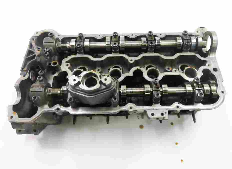 Thumbnail 4: 08-14 BMW 550i 750i X5 X6 (F01 E70 F10 E71) 4.4L TWIN TURBO RIGHT CYLINDER HEAD