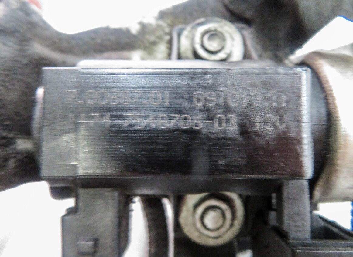 Thumbnail 8: 2009 BMW 750i (F01) 4.4L N63 ENGINE - TURBOCHARGER PRESSURE CONVERTER SET-2