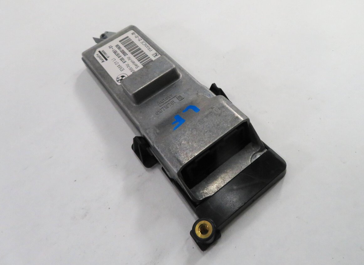 2009-2012 BMW 740i 750i 760i B7 (F01 F02) LEFT FRONT DRIVER SEATBELT MODULE