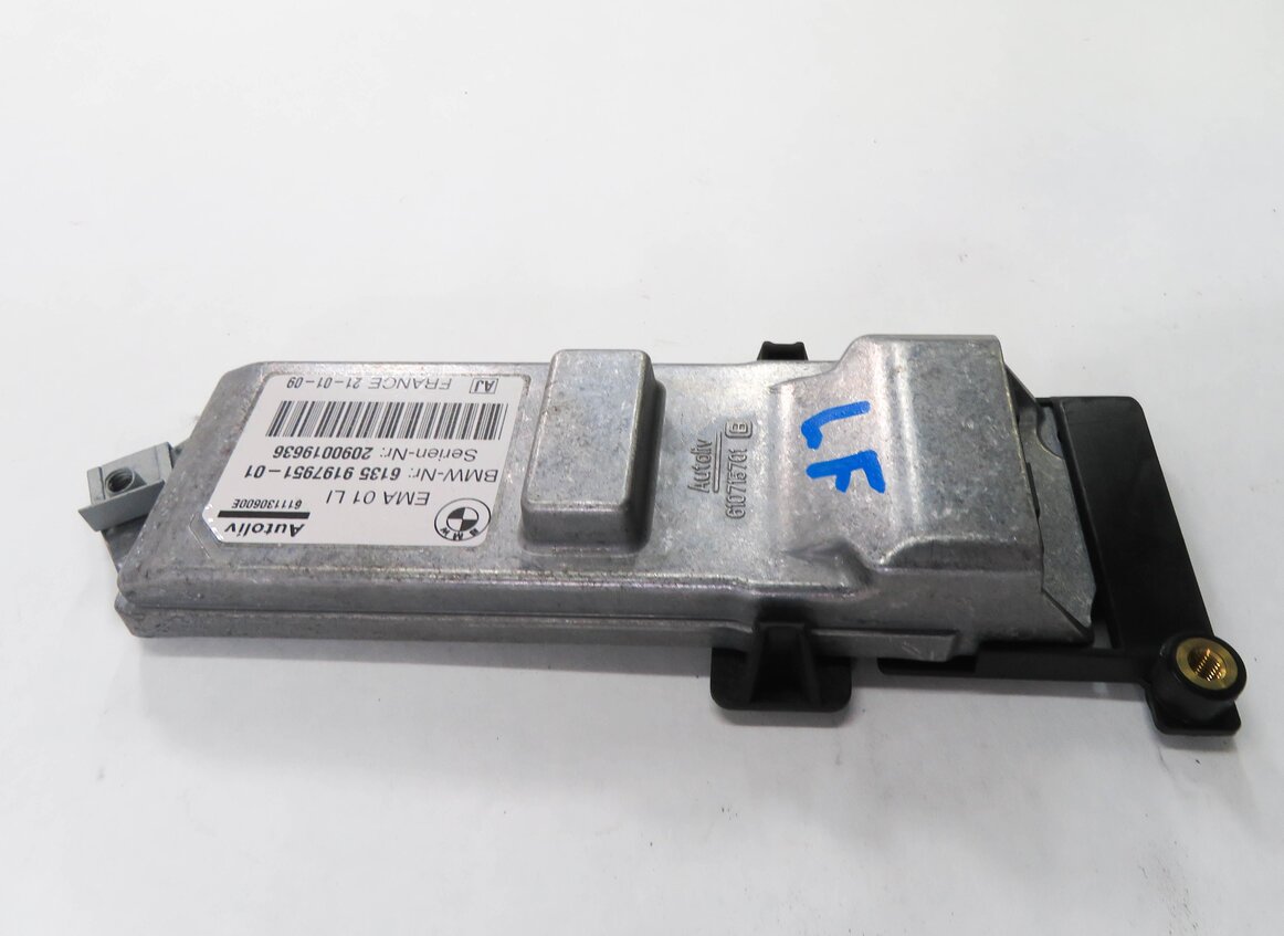 Thumbnail 3: 2009-2012 BMW 740i 750i 760i B7 (F01 F02) LEFT FRONT DRIVER SEATBELT MODULE