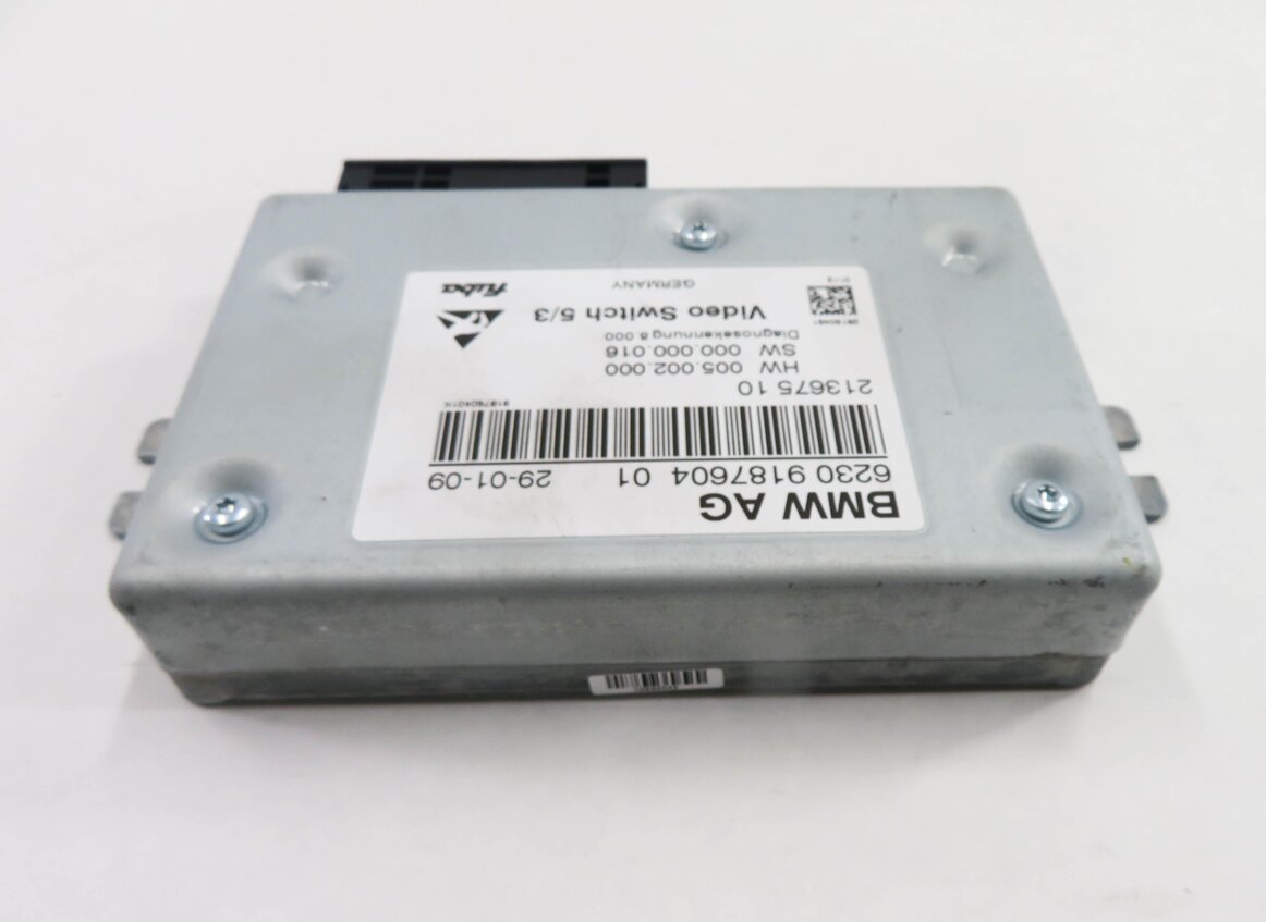 Thumbnail 5: 2009 BMW 750i (F01) REAR ENTERTAINMENT SYSTEM VIDEO SWITCH CONTROL MODULE