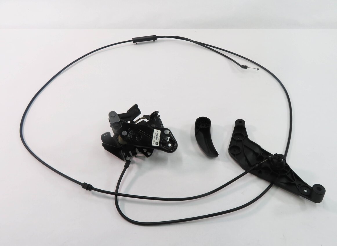 Thumbnail 5: 2009 BMW 750i (F01) RIGHT FRONT PASSENGER LOWER HOOD LOCK LATCH