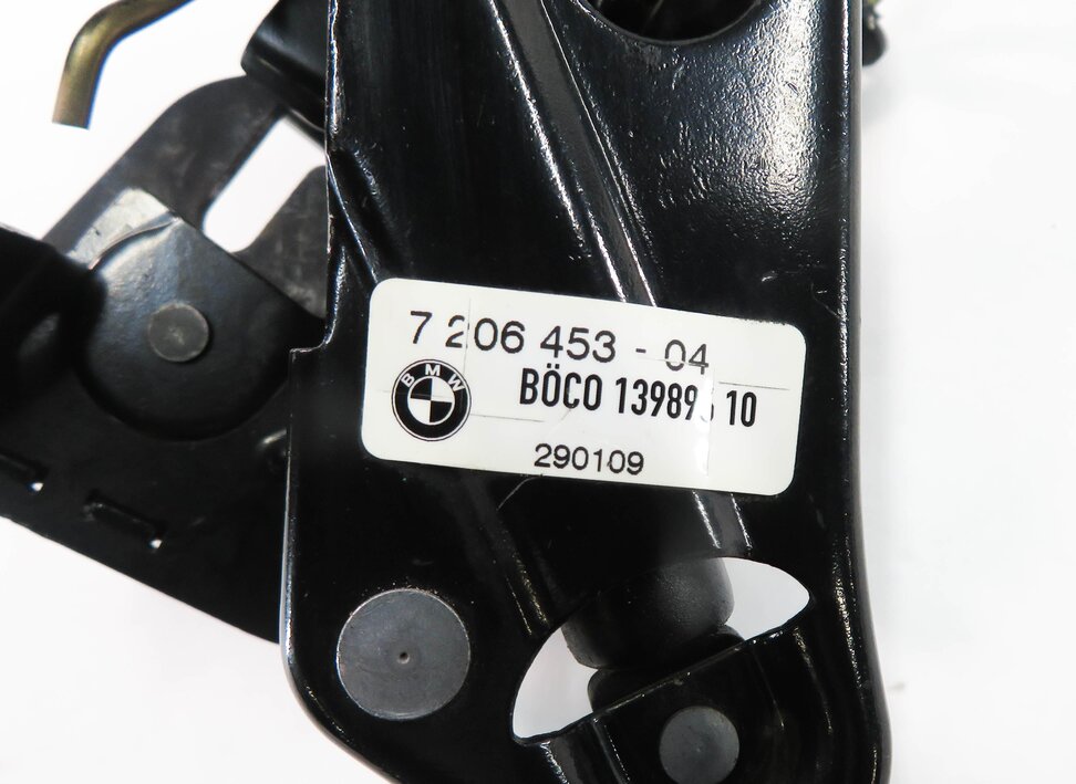 Thumbnail 10: 2009 BMW 750i (F01) LEFT FRONT DRIVER LOWER HOOD LOCK LATCH