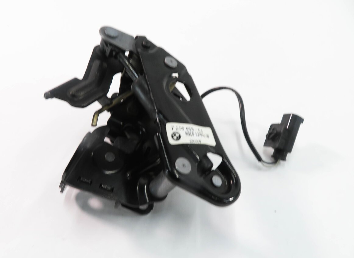 Thumbnail 2: 2009 BMW 750i (F01) LEFT FRONT DRIVER LOWER HOOD LOCK LATCH